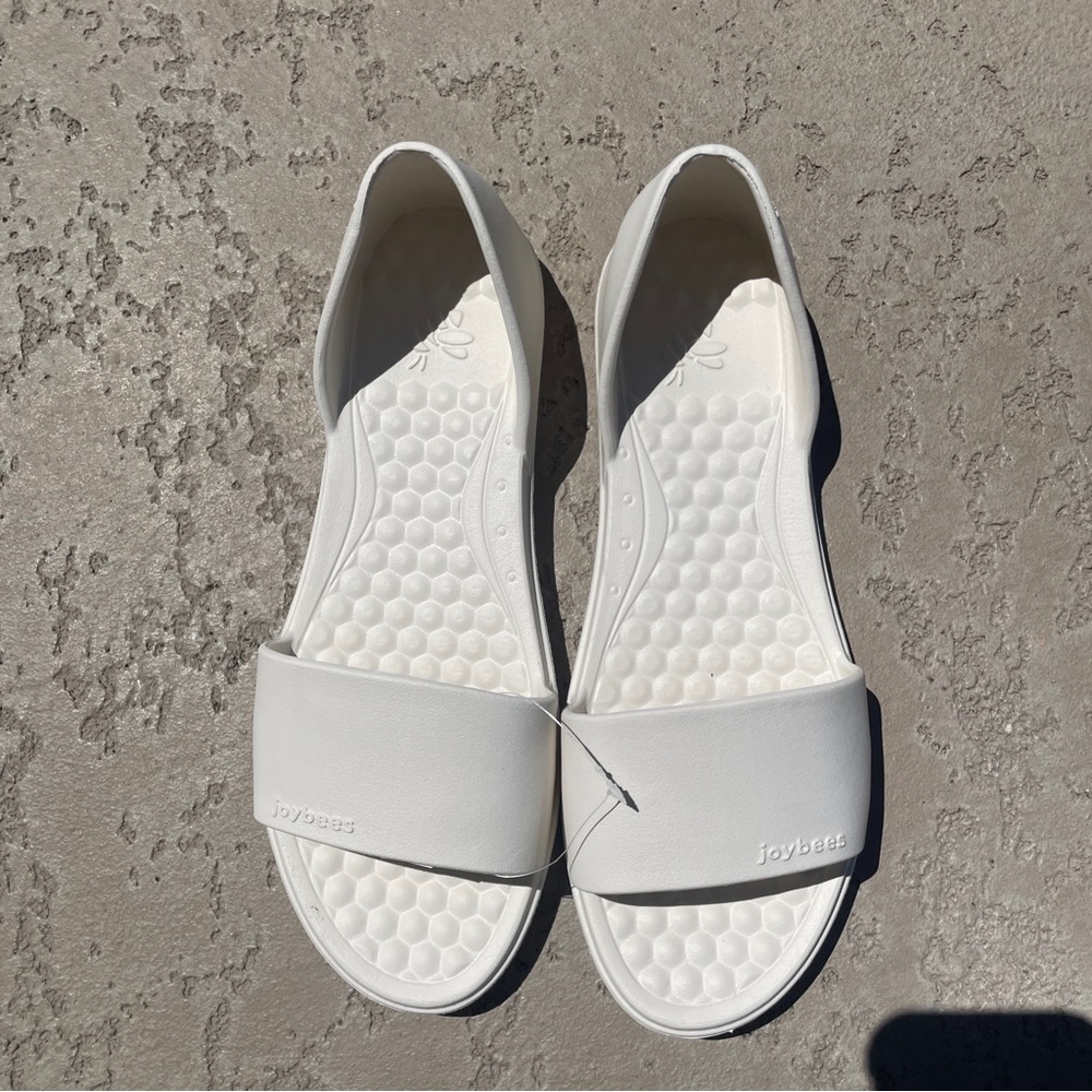 NEW Joybees Friday Flats!